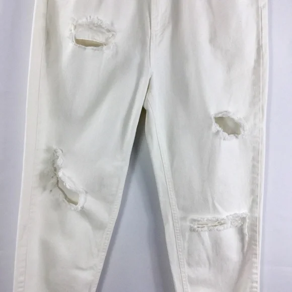 Bdg Urban Outfitters White Destroyed Mom Jeans Size 27 - Picture 4 of 11